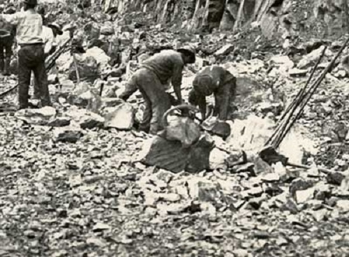 Construction Crew working on
 the Gorge Road -  1920