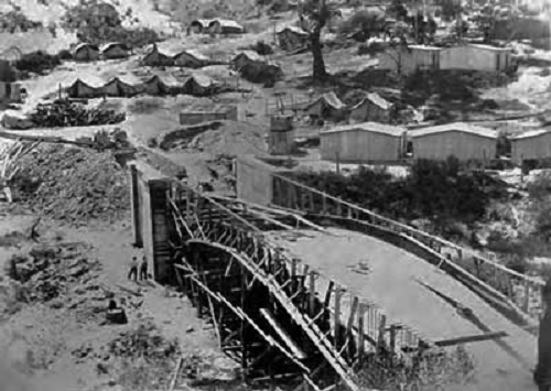 Photo Crouches Bridge, under construction